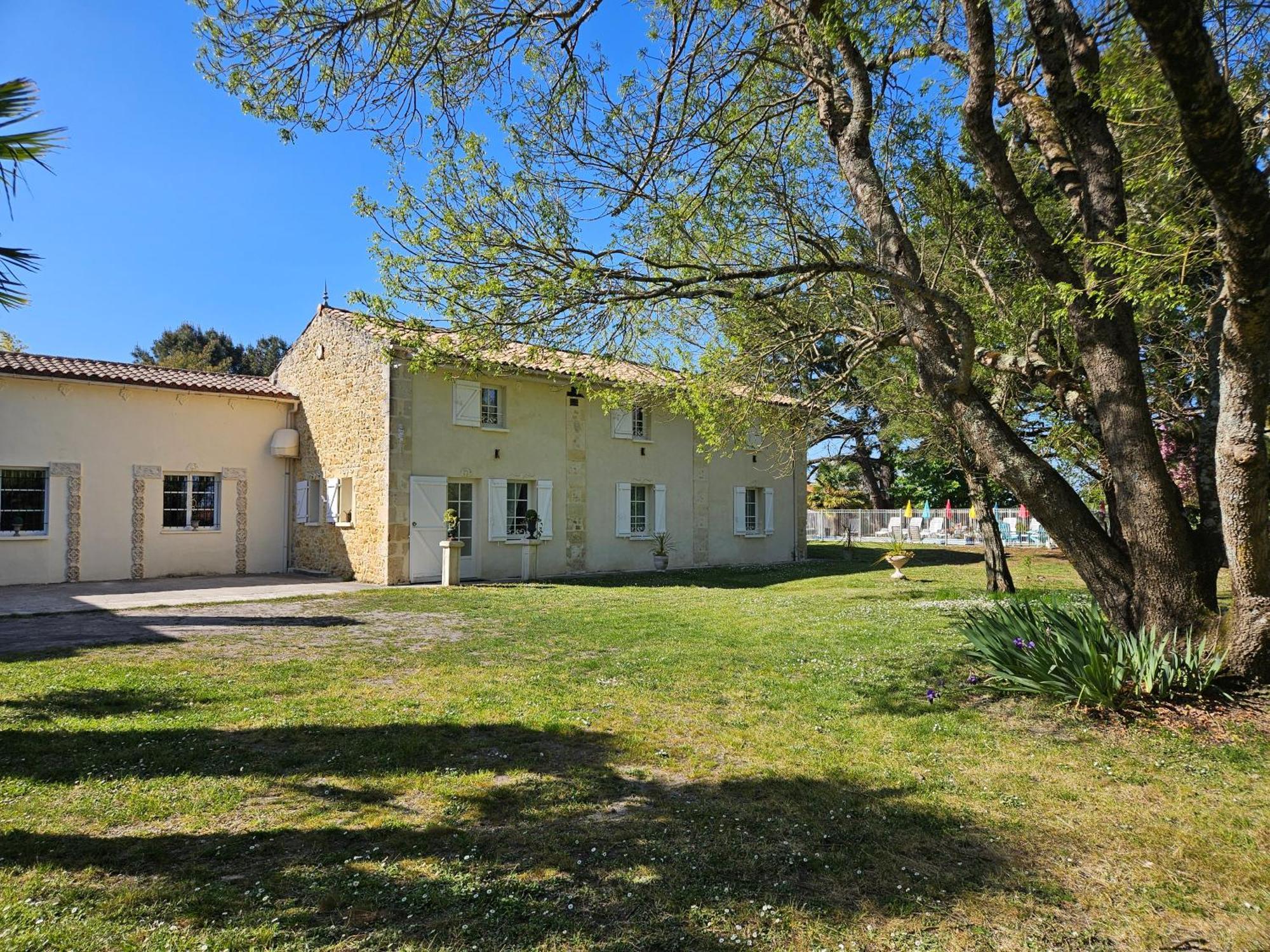 Le Manoir Lacustre Queyrac Buitenkant foto